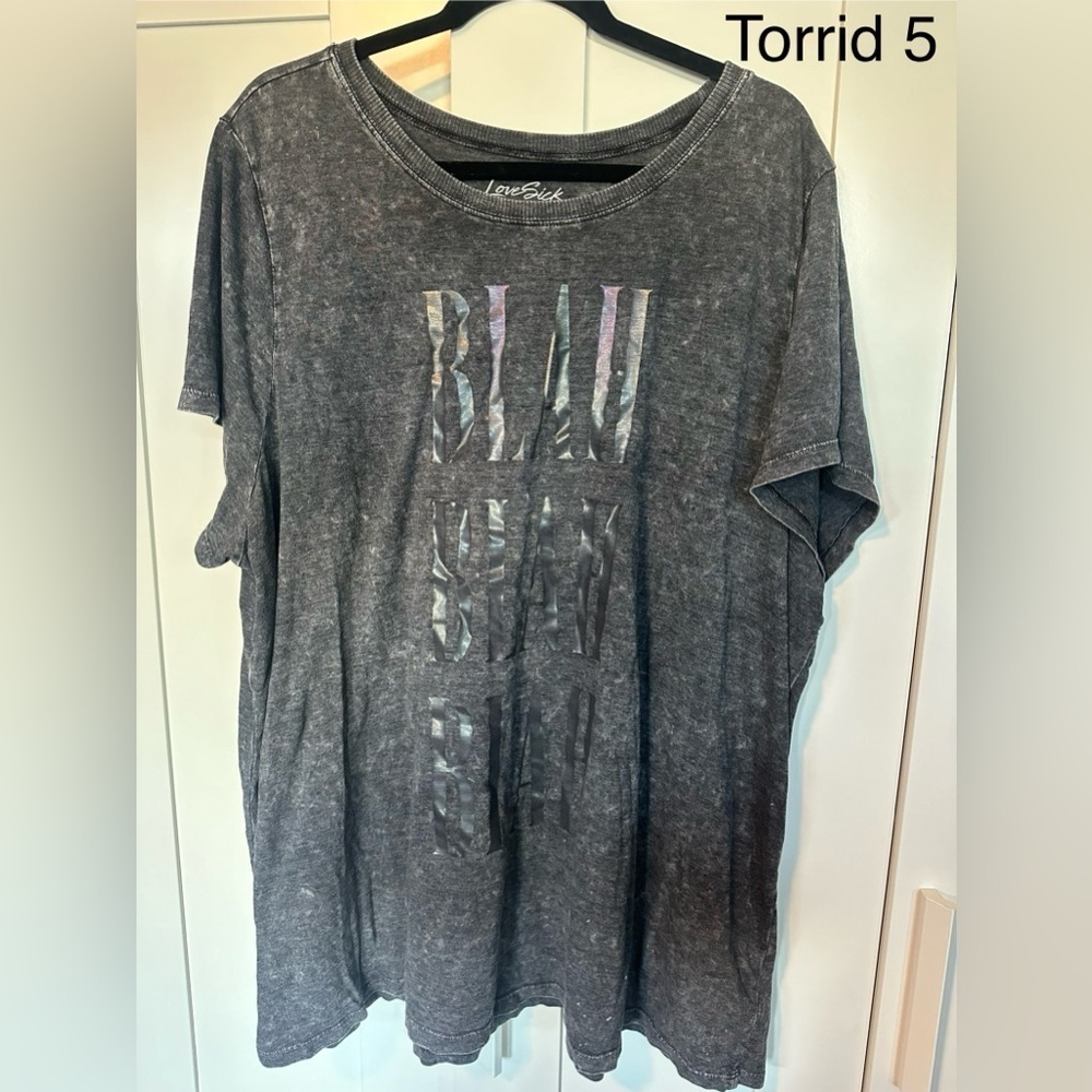 Torrid 5 LoveSick Vintage Tee - Triblend Blah Blah Blah Grey Wash